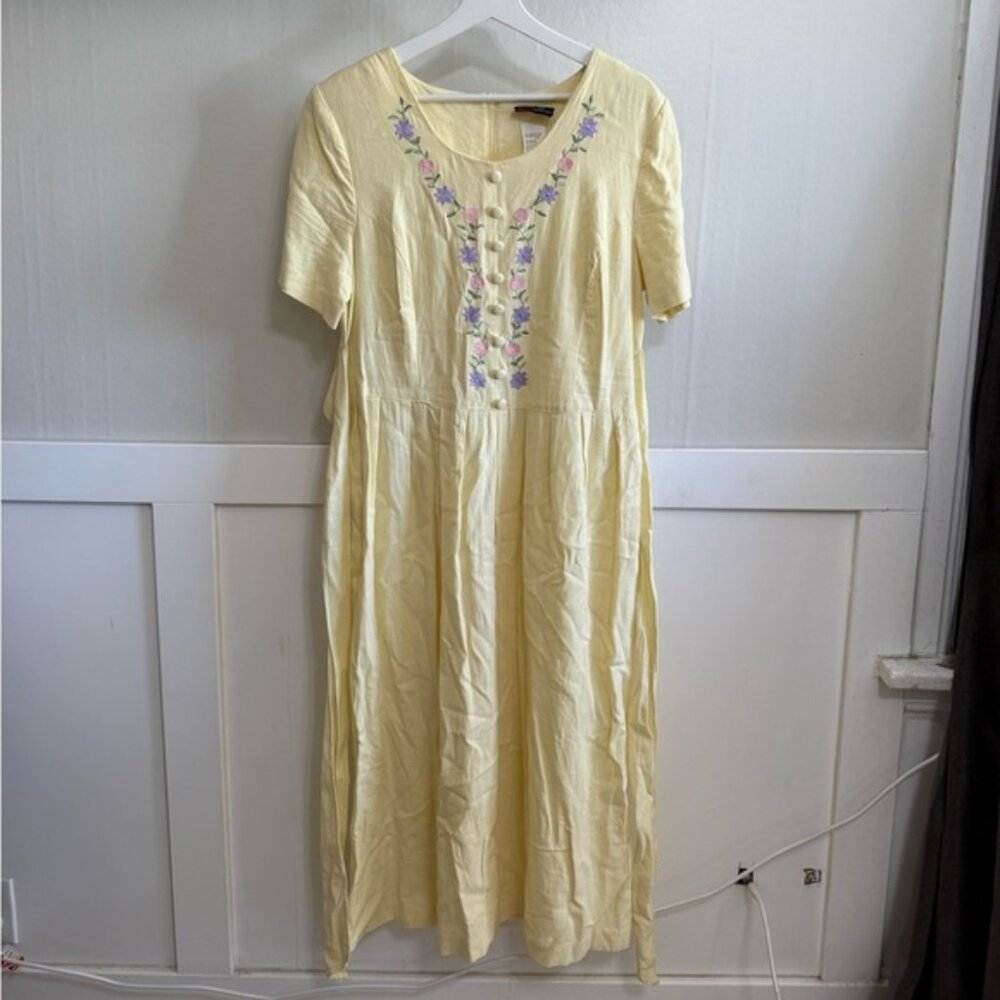 Vintage Melissa Pastel Yellow Maxi Dress with Floral Embroidery
